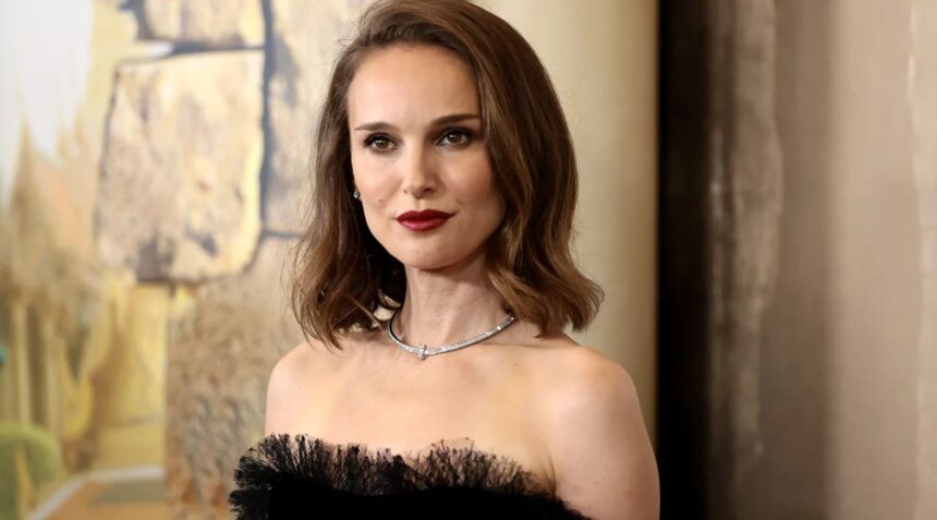 Hunterfly 26 09 06 114808 Natalie Portman and partner Tanguy Destable