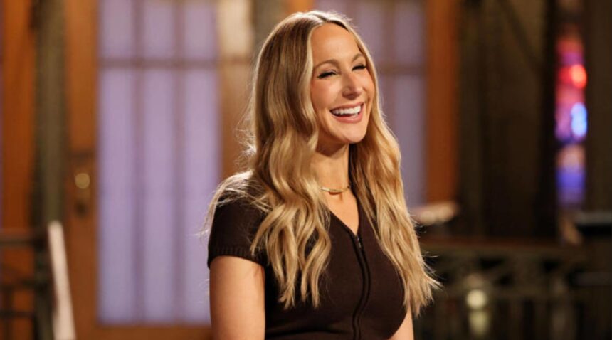 Hunterfly 26 09 06 182903 Nikki Glaser shares details about Taylor Swift and Travis Kelce’s private wedding
