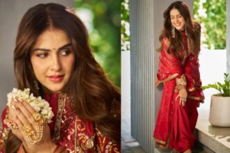 Hunterfly 26 09 08 202035 Genelia Deshmukh wears a red embroidered festive kurta with zari zardozi and marodi detailing