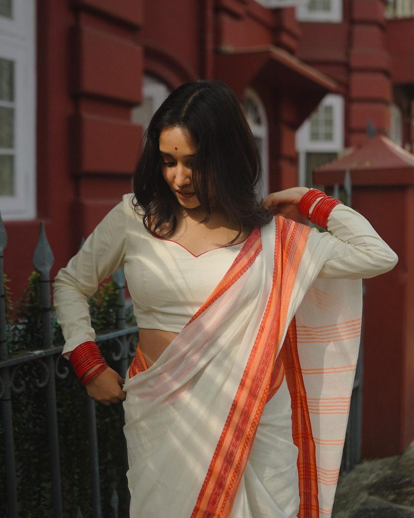 Hunterfly 433040255 18291561217091404 6223066106531112909 n A Saree Look That Works Beyond the Festival