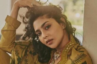 Hunterfly 6 09 13 000112 Aishwarya Lekshmi and Dulquer Salmaan in King of Kotha