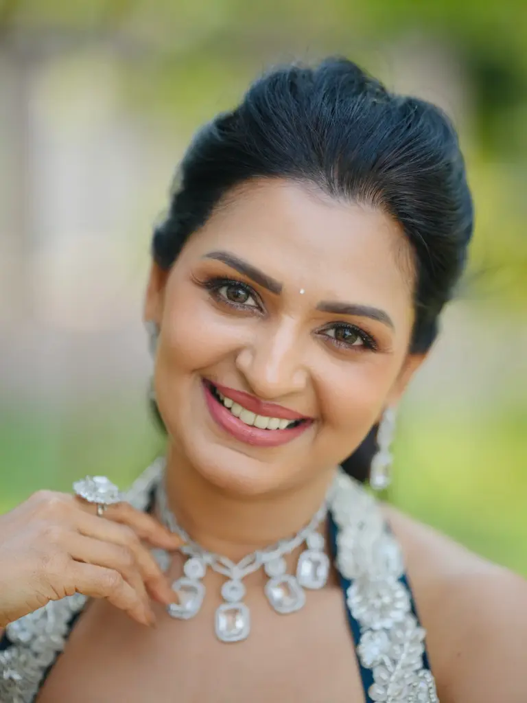 Hunterfly 702695998 18586378219036022 3570954035402341274 n Anandhi Ajay and Jodi Number One
