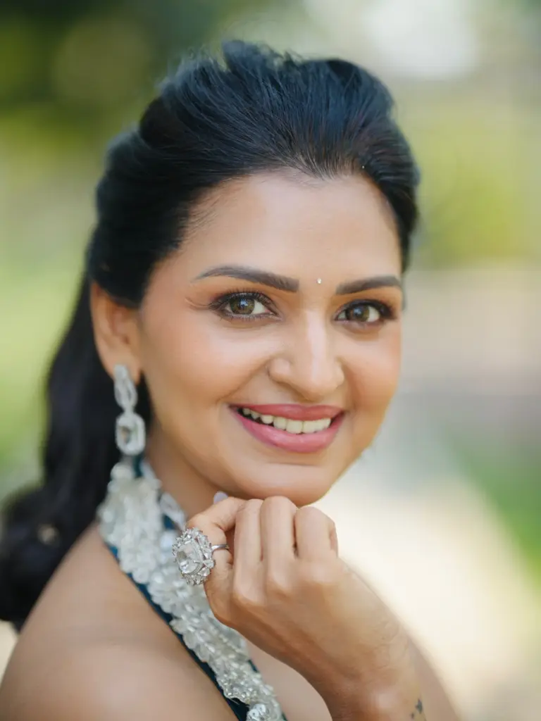 Hunterfly 705350571 18586378312036022 3097020998898129796 n Interesting Facts About Anandhi Ajay