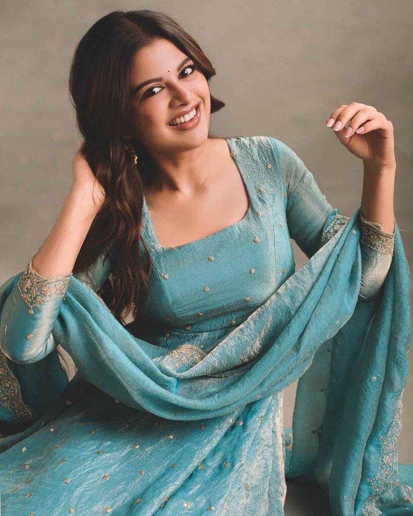 The Dupatta Keeps the Look Light
