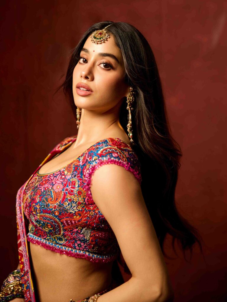 Hunterfly 811236194 18623208871006330 5683189289515884500 n 11zon How to recreate Janhvi Kapoor’s festive aesthetic