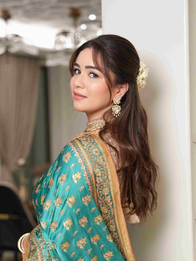 Hunterfly 811665115 18634237123050867 3360356789095382084 n 11zon The Ritu Kumar Saree Steals the Spotlight