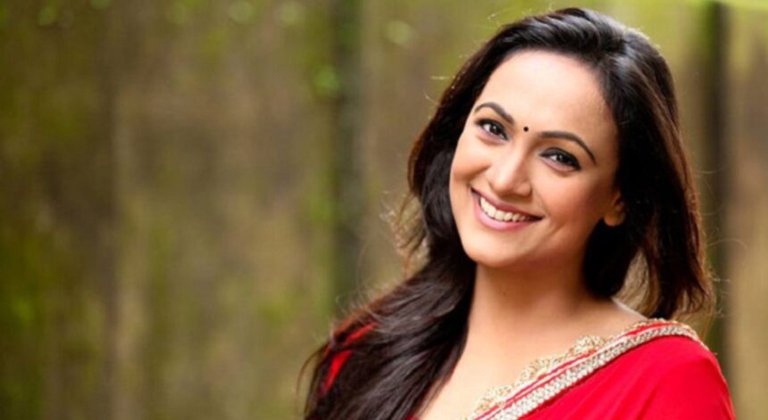 Hunterfly Afsan Ara Bindu Afsan Ara Bindu and Apurba amid Hoichoi comeback rumours
