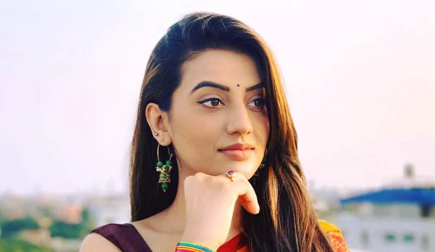 Hunterfly Akshara Singh Akshara Singh and Pawan Singh