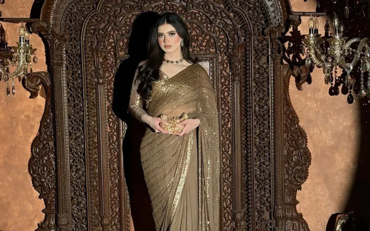 Alina Amir Age and Early Life