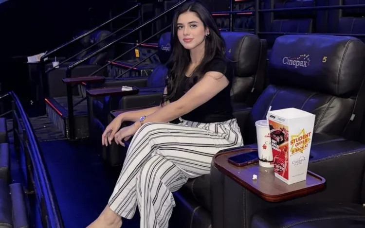Alina Amir Modeling Work