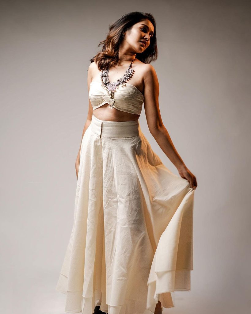Why White Remains a Timeless Fashion Choice