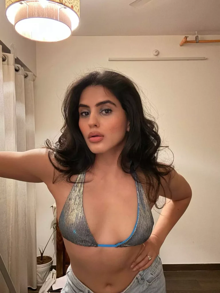 Hunterfly Arushi Handa03 Arushi Handa’s Latest Instagram Look