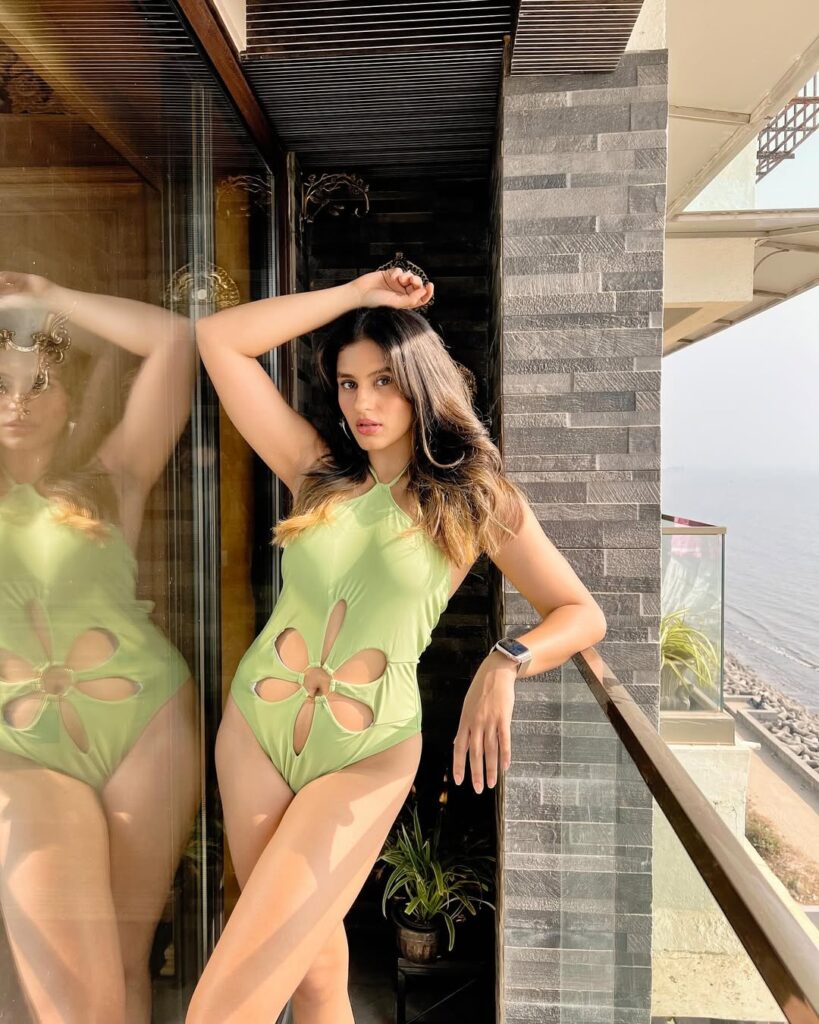 Hunterfly Arushi Handadd3 Arushi Handa’s Latest Instagram Look