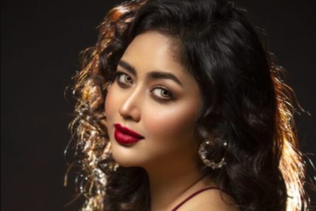 Ashna Habib Bhabna as Princess Rosie in Land of the Princess