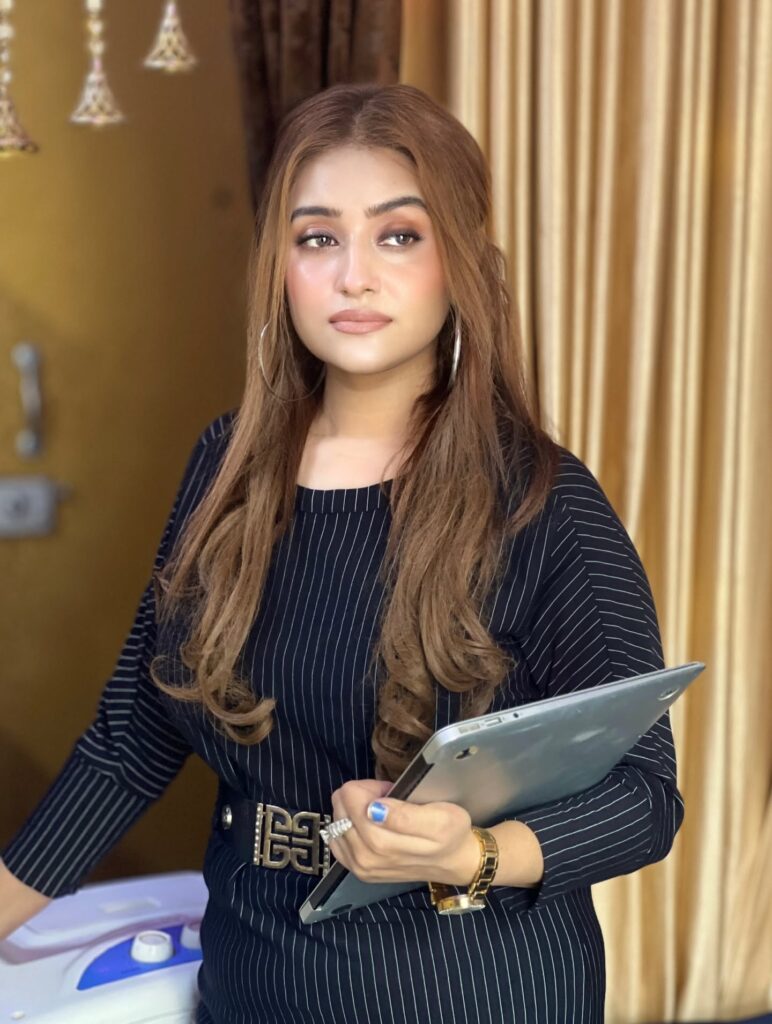 Hunterfly Grishhya Suresh Biography04 Grishhya Suresh and World Premium