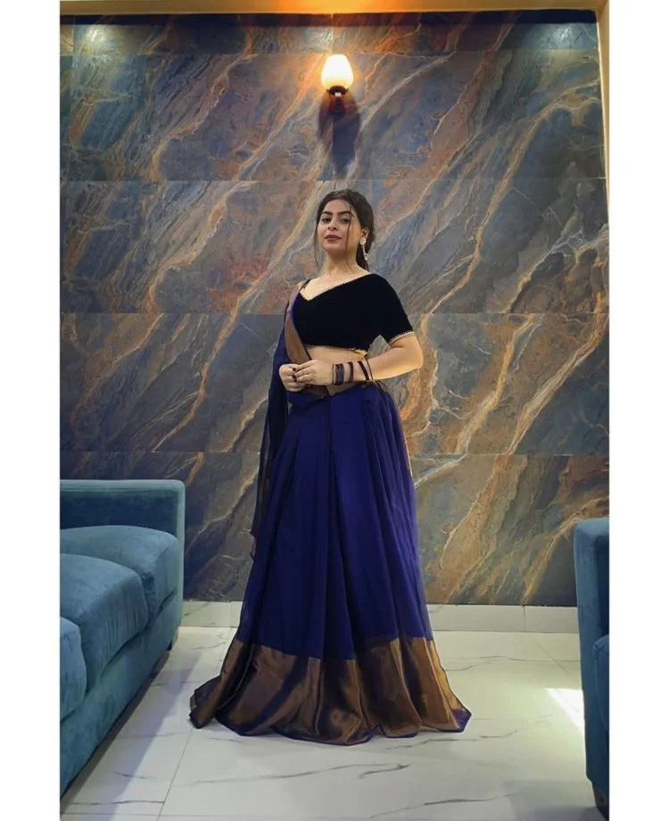 Himani Thapliyal Age