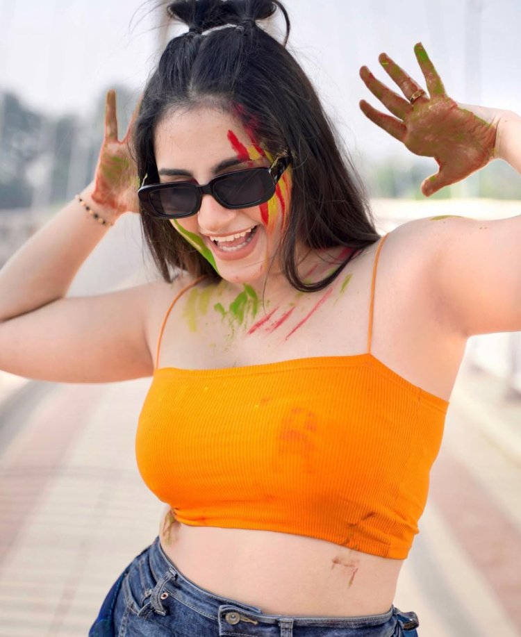 Hunterfly Isha Khurana01 Isha Khurana Height, Weight and Appearance