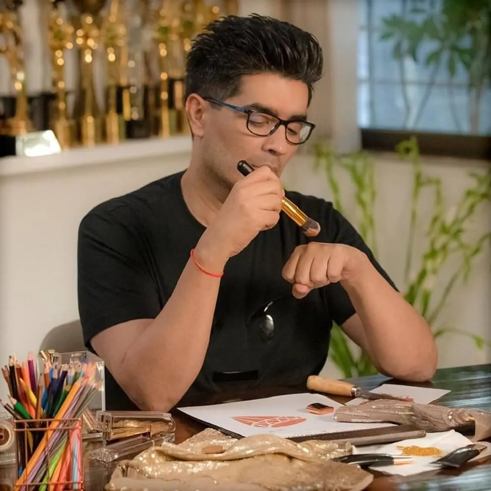 Hunterfly Manish Malhotra Manish Malhotra – Manish Malhotra Beauty