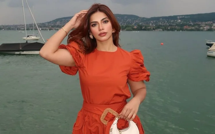 Nagma Mirajkar Modeling Career
