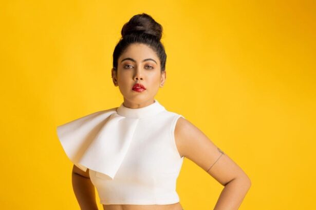 Hunterfly Nayana Elza Nayana Elza actress in a glamorous look