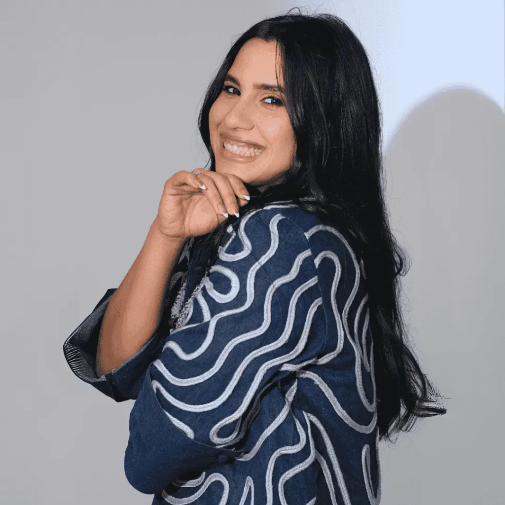 Hunterfly Nikhita Gandhi01 Nikhita Gandhi Wiki at a Glance