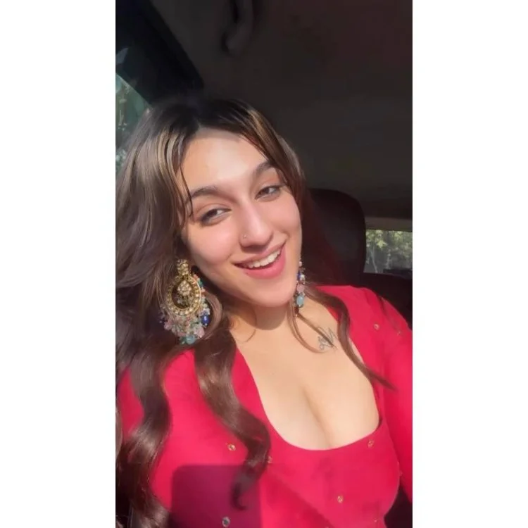 Noor Arora Height, Weight and Physical Appearance