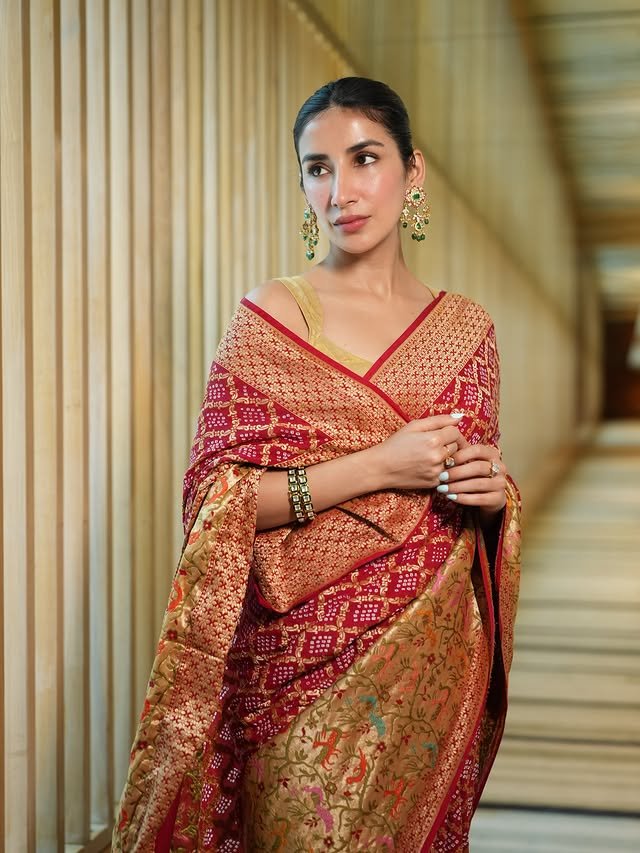 Hunterfly Parul Gulati 00002 Parul Gulati Net Worth