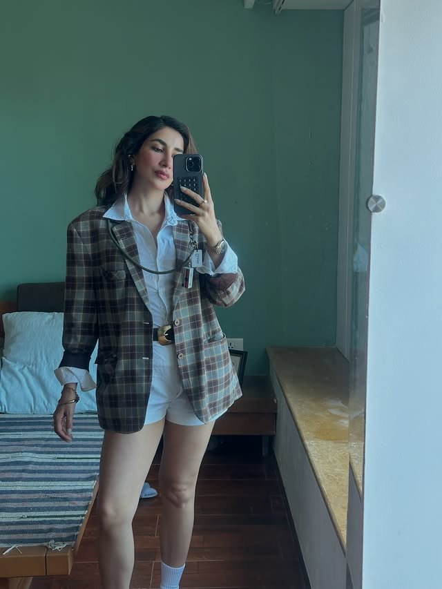Hunterfly Parul Gulati 0001 Parul Gulati Boyfriend and Relationship Status
