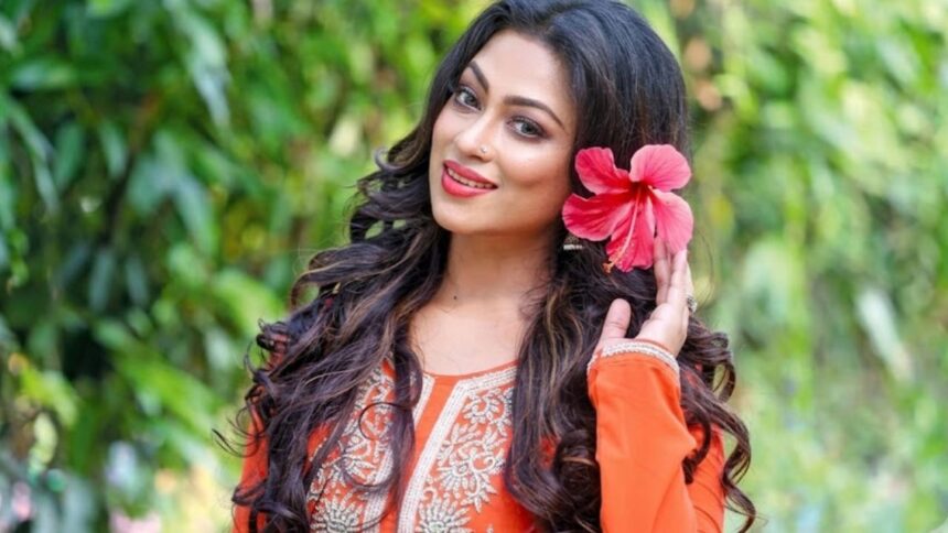 Hunterfly Popy Says Bangladeshi actress Popy Sadika Parvin Popy
