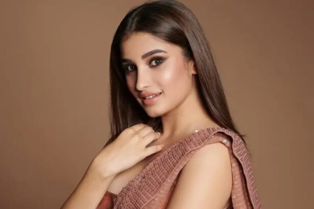 Hunterfly Rasha Thadani Rasha Thadani Bollywood celebrity daughter biography