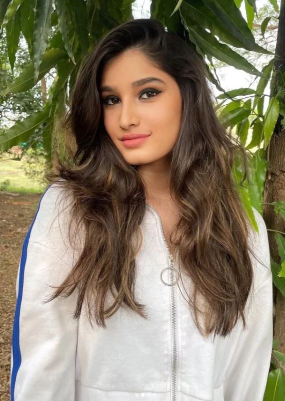 Hunterfly Rasha Thadani01 Interesting Facts About Rasha Thadani