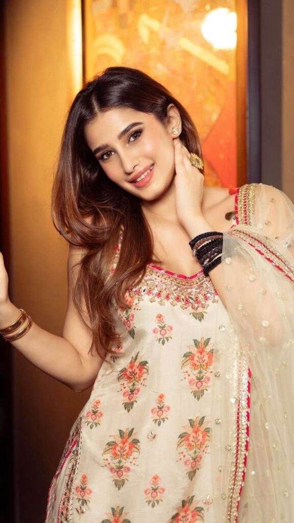 Hunterfly Rasha Thadani03 Rasha Thadani Career