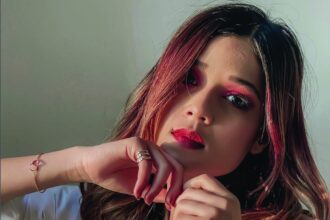 Hunterfly Riya Jain04 Riya Jain Indian fashion blogger and content creator