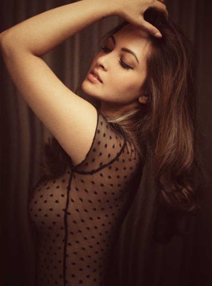 Hunterfly Riya Sen11 Riya Sen Hot