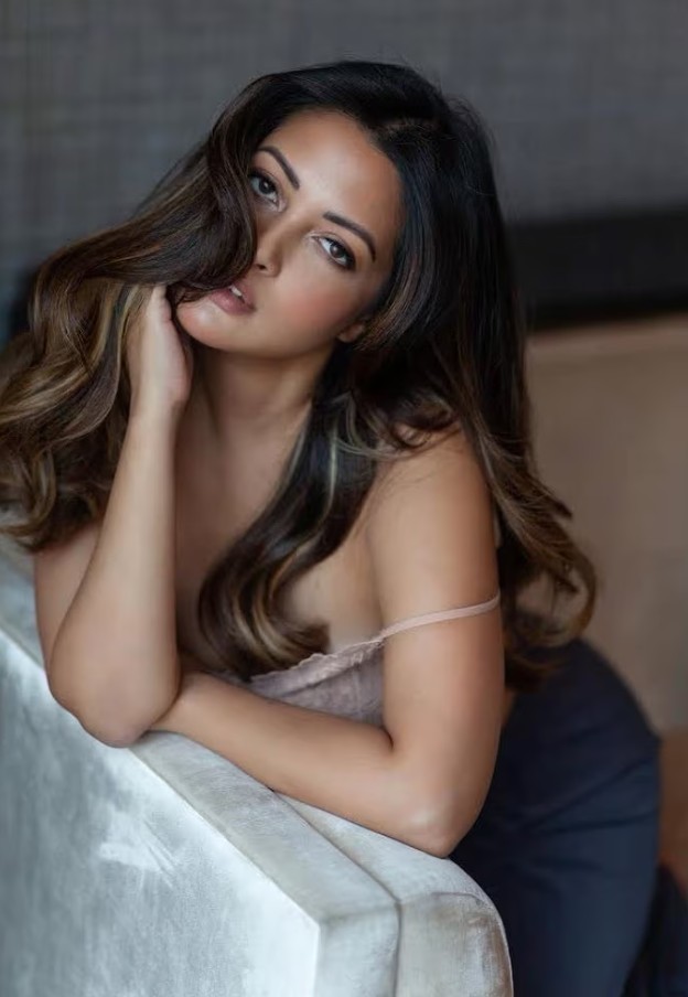 Hunterfly Riya Sen18 Riya Sen Hot