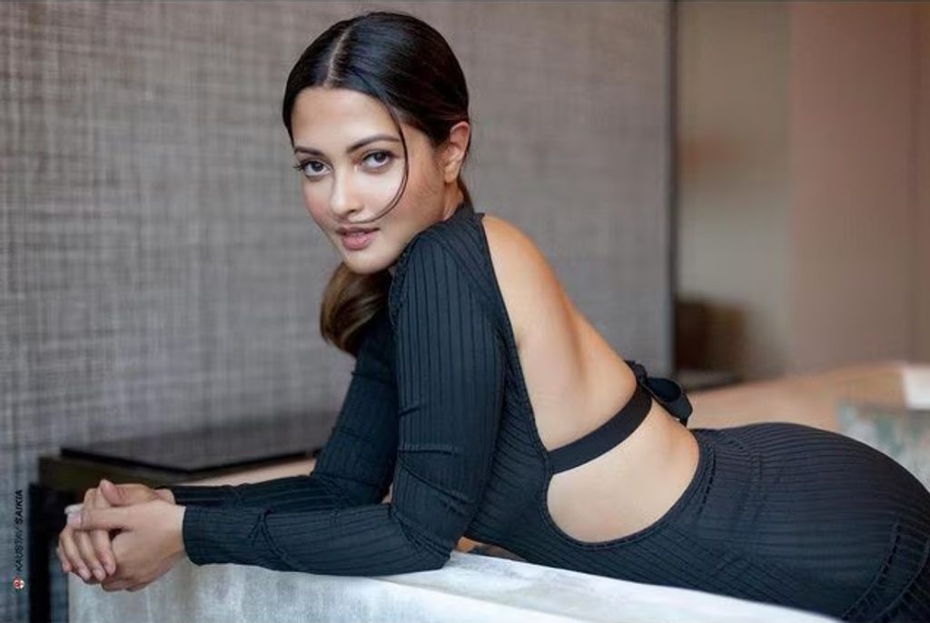 Hunterfly Riya Sen20 Riya Sen Hot