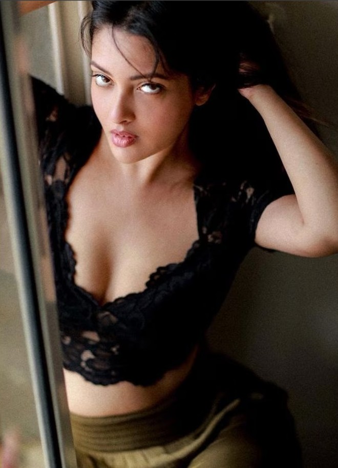 Hunterfly Riya Sen28 Riya Sen Hot