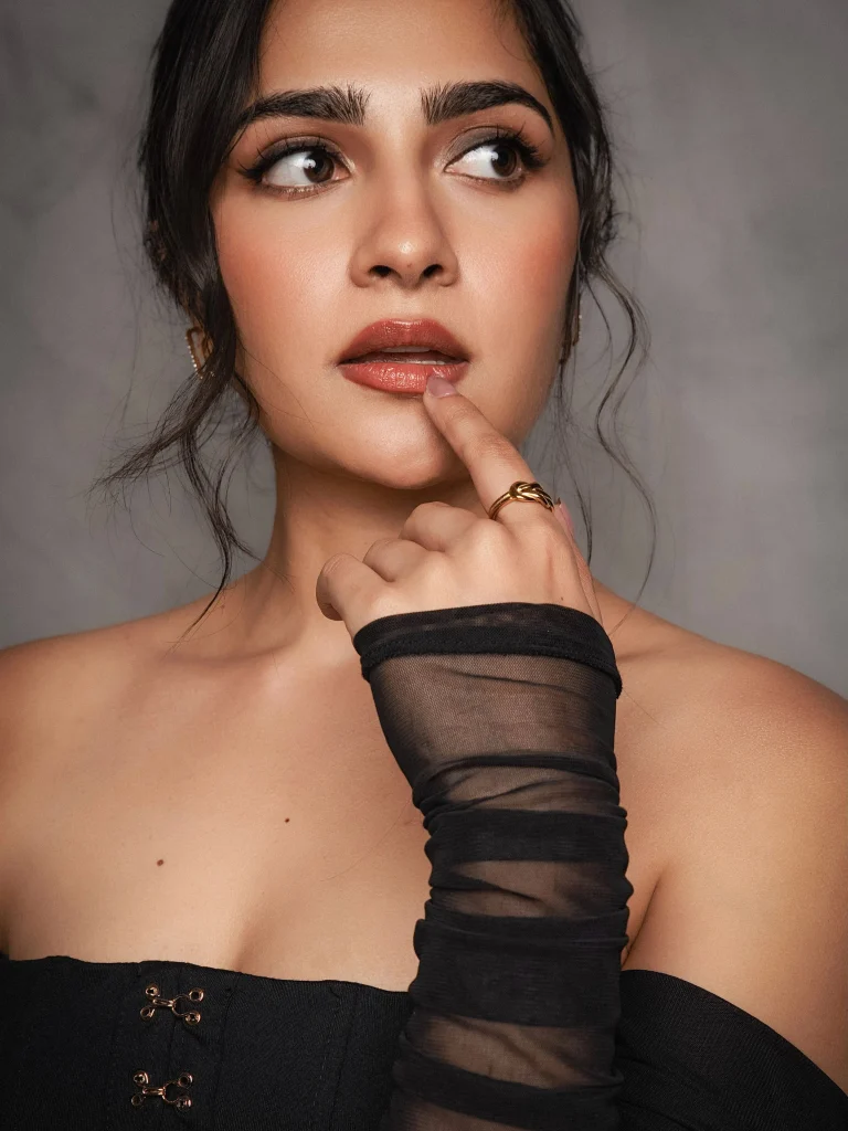 Hunterfly Rukmini Vasanth03 768x1024 1 A Soft Take on Gothic Beauty