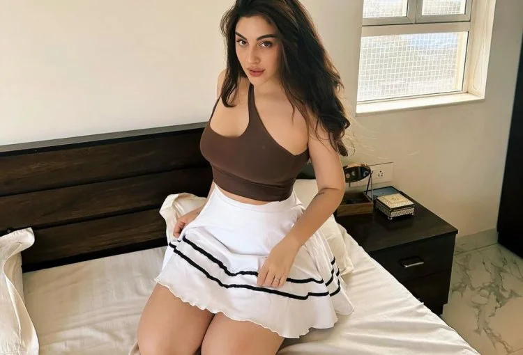 Hunterfly Samreen Kaur 0001 Samreen Kaur Acting Career