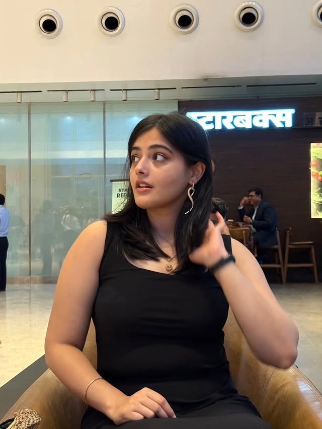 Hunterfly Shubhra Jha11 Shubhra Jha Age and Early Life