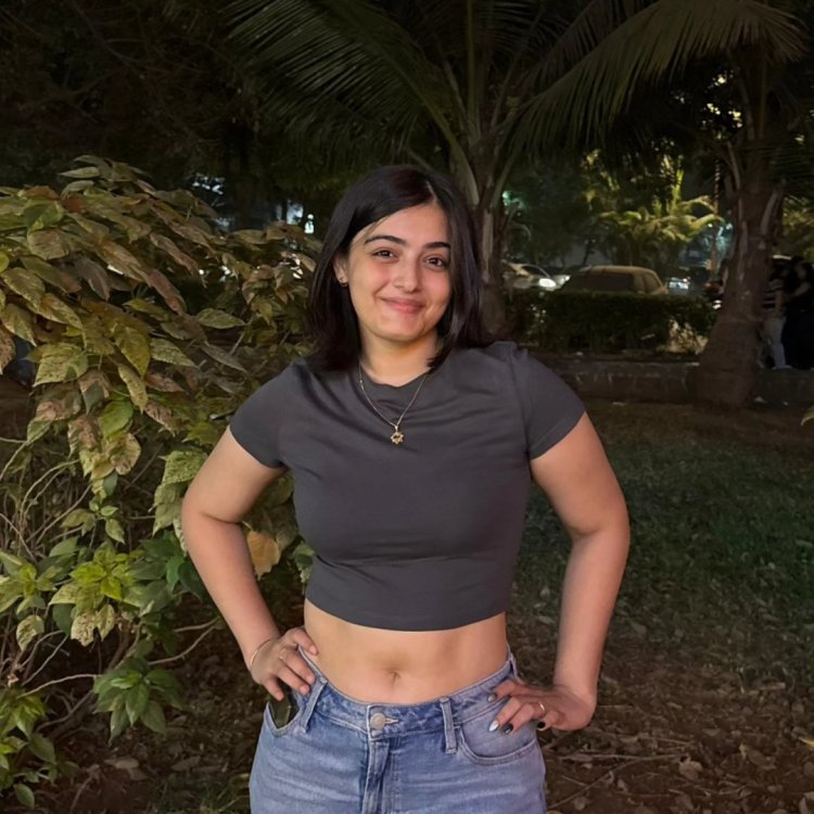 Hunterfly Shubhra Jha112 Brand Collaborations and Income Sources
