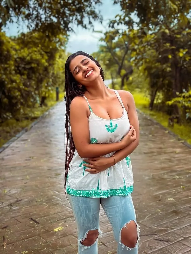 Suhana Khan Net Worth
