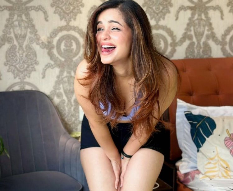Vibhu Neha Net Worth