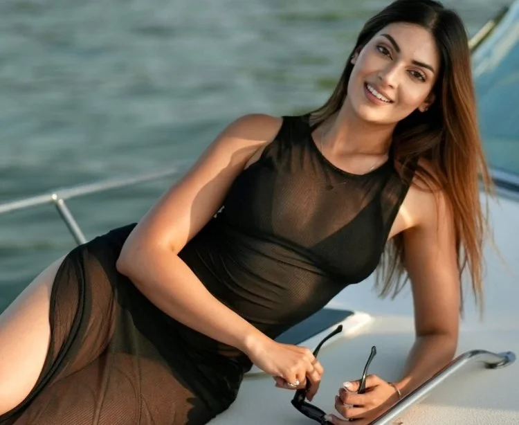 Yesha Sagar Personal Life