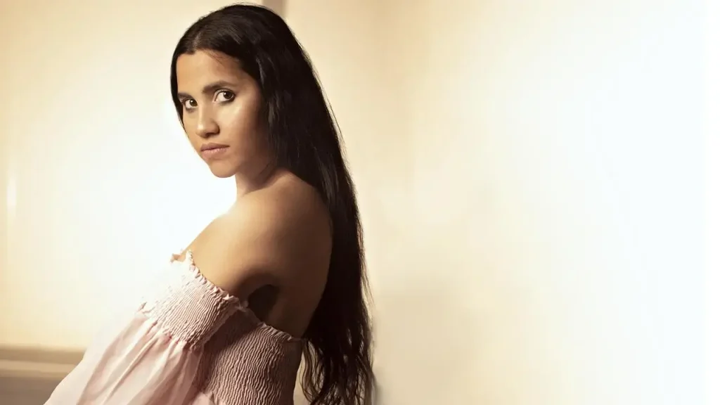 Hunterfly f5f5f 1 Nikhita Gandhi's Philanthropic Interests