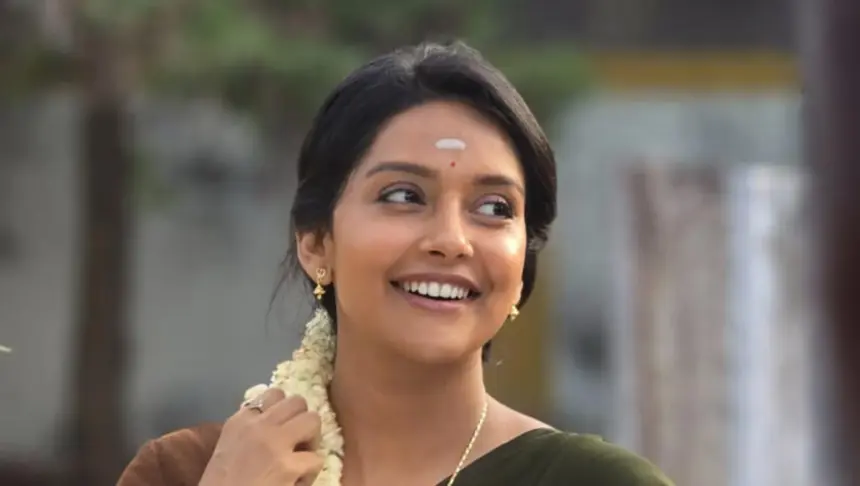 Hunterfly ot 2026 09 25 091150 Mahima Nambiar in Mandaadi with director Mathimaran