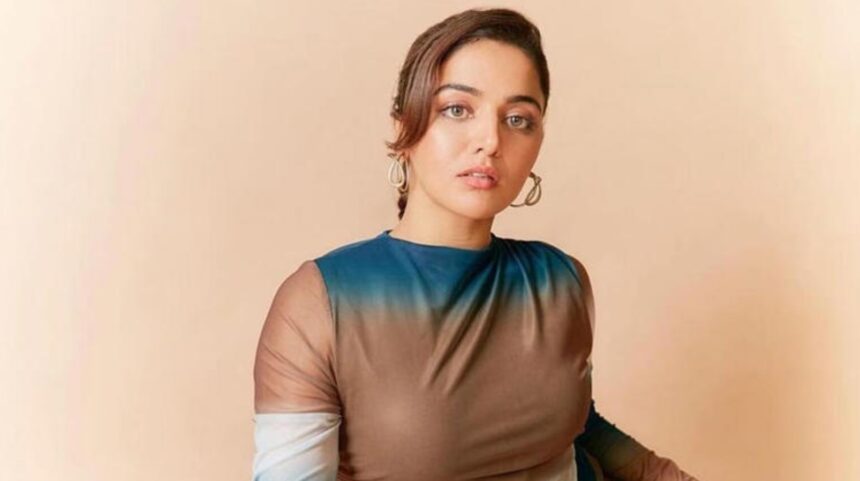 Hunterfly t 2026 09 11 174912 Wamiqa Gabbi reacts to her 80s-inspired retro makeover from DC