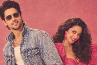 Hunterfly t 2026 09 12 233645 1980s AI photo trend showing a vintage Bollywood-inspired portrait Image Title: 1980s AI Photo Trend