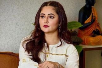 Hunterfly t 2026 09 27 162522 Rashami Desai supports Mahhi Vij during her Bigg Boss 20 journey