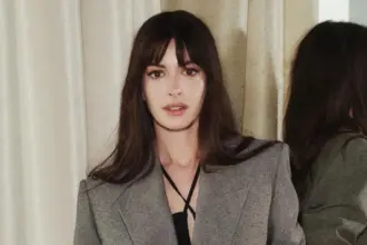 hunterfly 026 10 02 182215 Anne Hathaway opens up about her third pregnancy